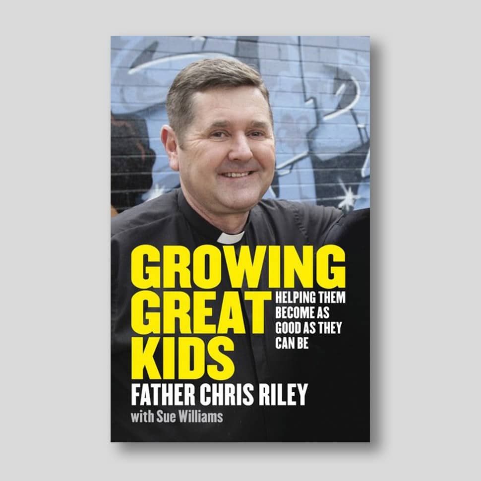 Youth　Kids　Off　Growing　Chris　Great　Riley　by　Father　the　Streets